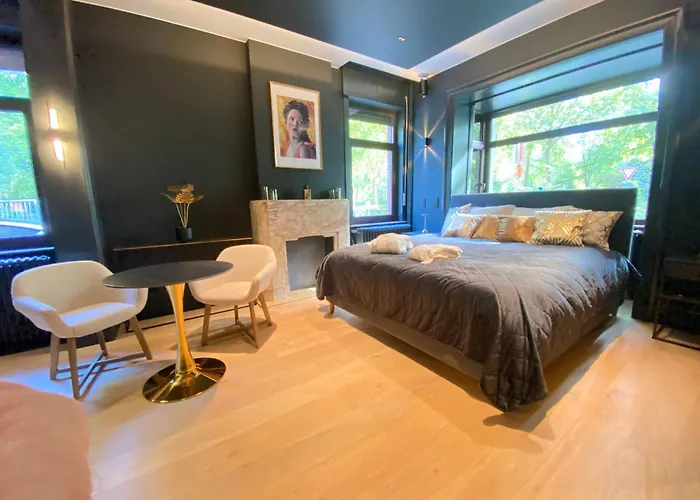 招待所 Astrid 蒙斯